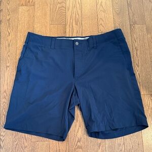 Callaway Men's Dark Blue Flat Front Golf Shorts | Size 38 | smoke free home
